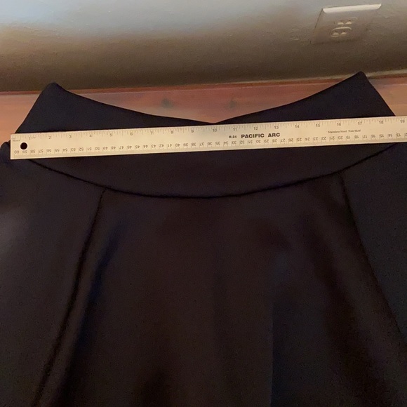 Under Armour scuba skirt - Picture 8 of 9